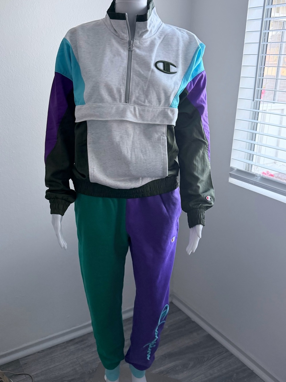 Champion Medium Crewneck Sweatshirt in Aqua with Purple Stitching